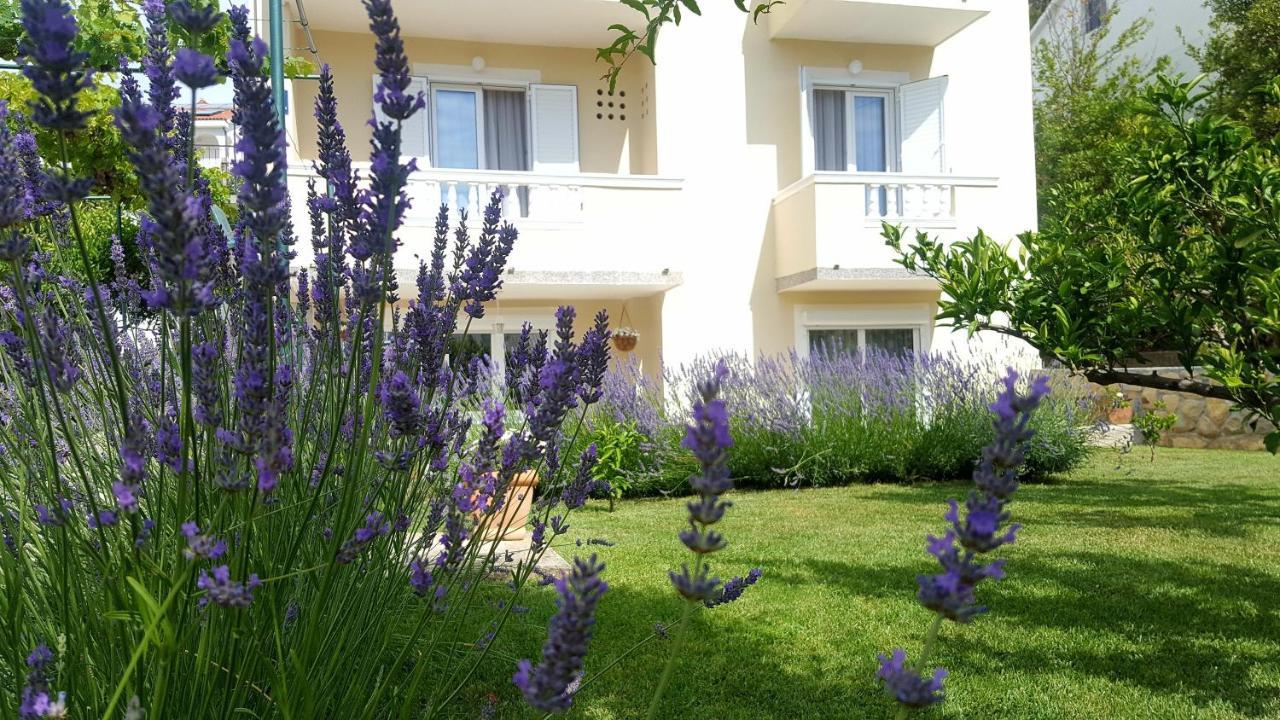 Apartments With A Parking Space Rab - 12383 Banjol Kültér fotó